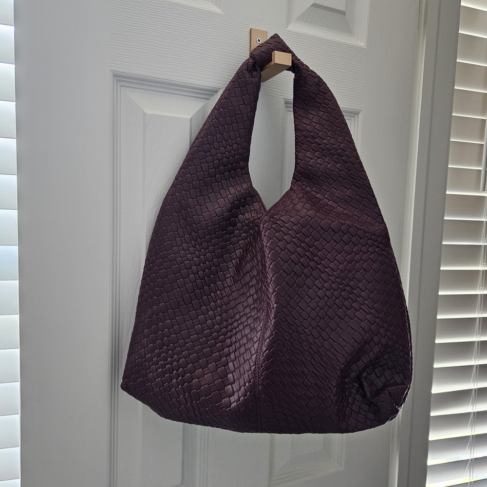 Elegant Purple Woven Hobo Bag